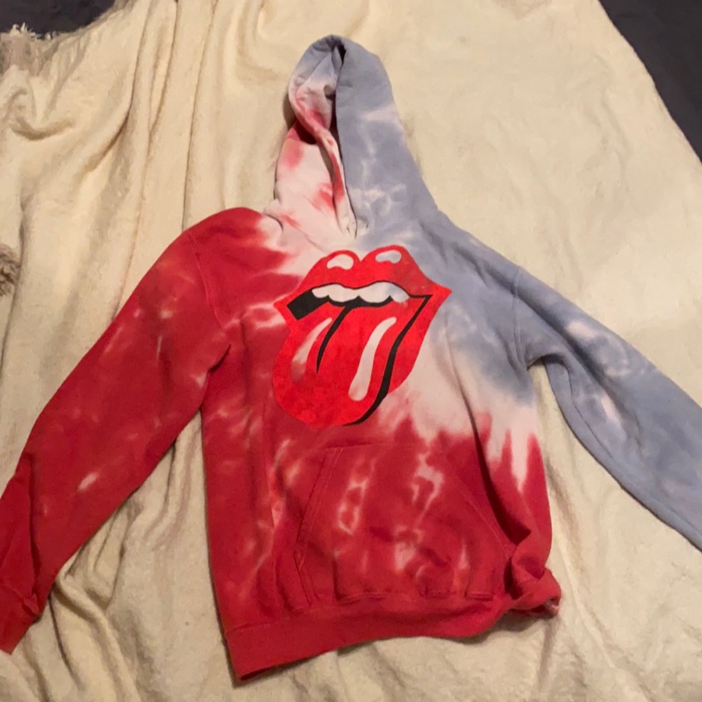 Tie dye Rolling Stones tour hoodie